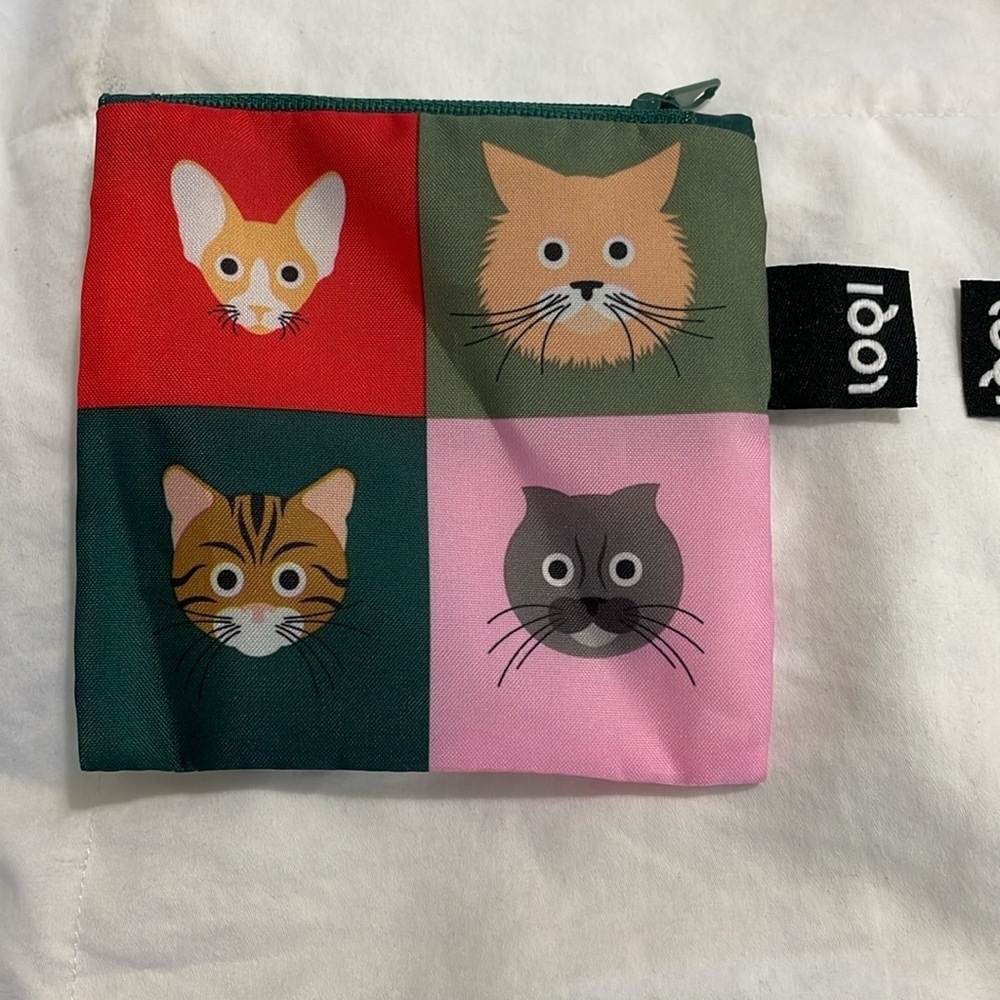 LOQI | Two | Mini | Zippered | Coin/Accessories/Essentials/Toiletries| Pouches - Picture 3 of 15